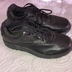 Brooks shoes- worn once!